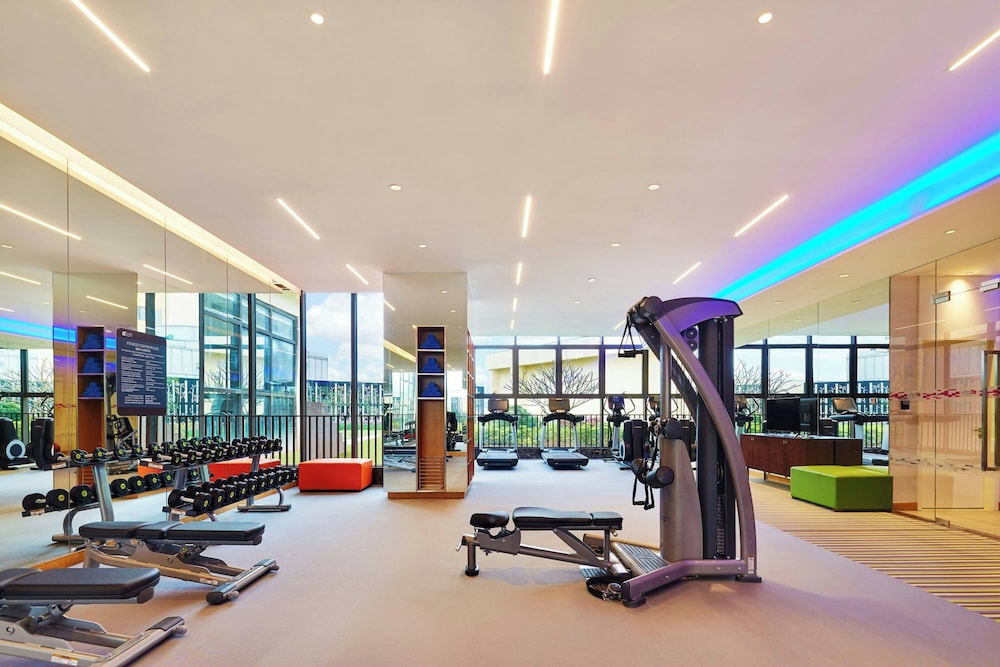 Aloft Dongguan Dynamic Town 24/48