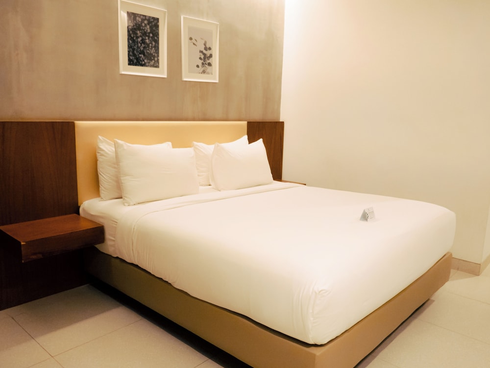 Kambaniru Beach Hotel and Resort 10/49