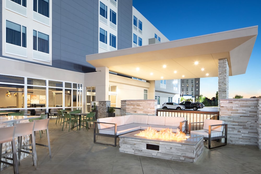 SpringHill Suites by Marriott Columbia near Fort Jackson 17/22