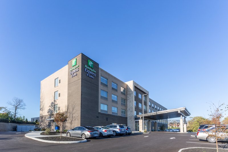 Holiday Inn Express Suites Florence Cincinnati Airport 34/37