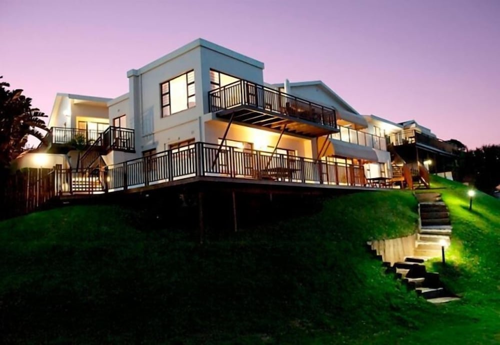 Fairlight Beach House 1/50