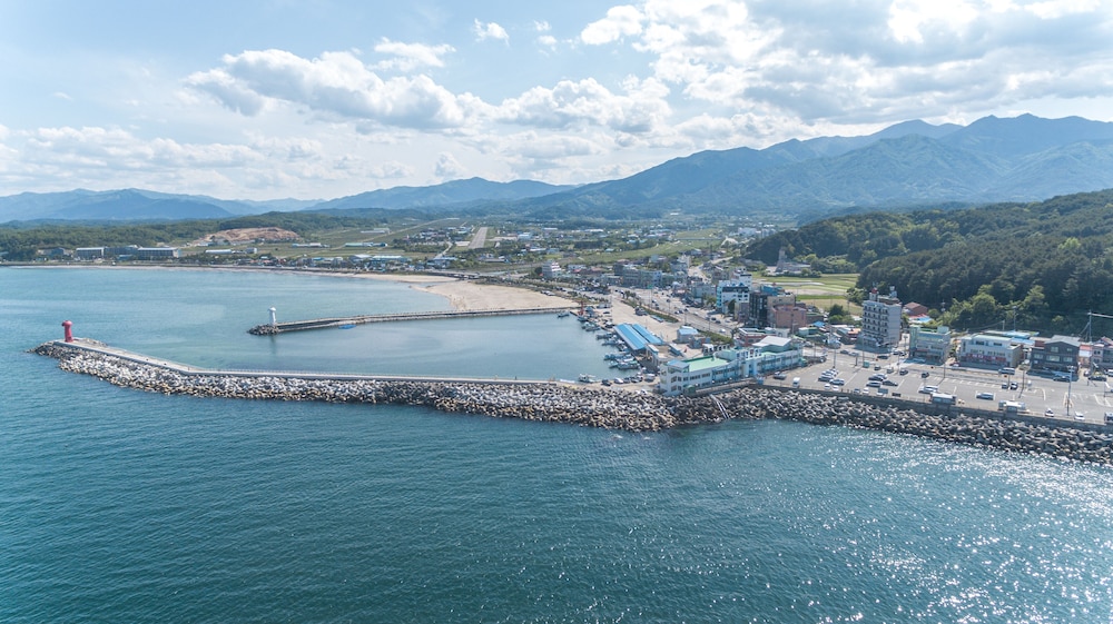 Yangyang Port View 21/26