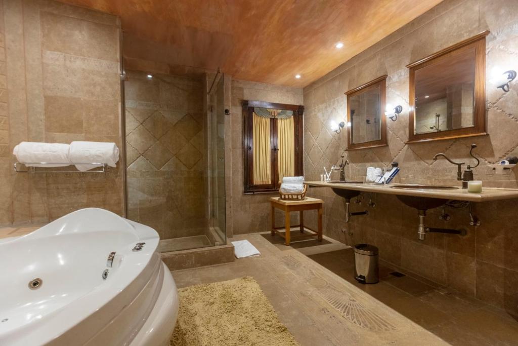 ROYAL SAVOY VILLAS 50/53