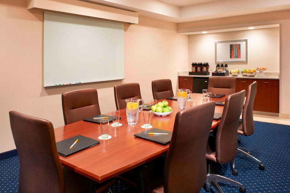 Courtyard By Marriott Toledo Rossford Perrysburg 39/43