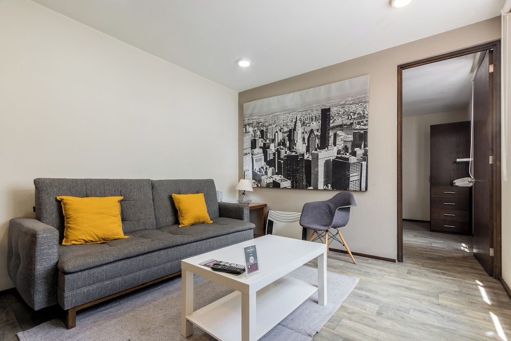 Om 686 Urban Lofts 30/50