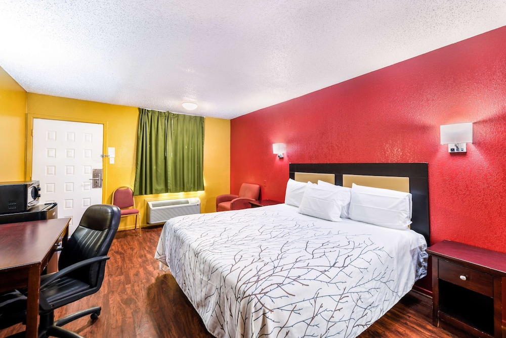Americas Best Value Inn 13/40