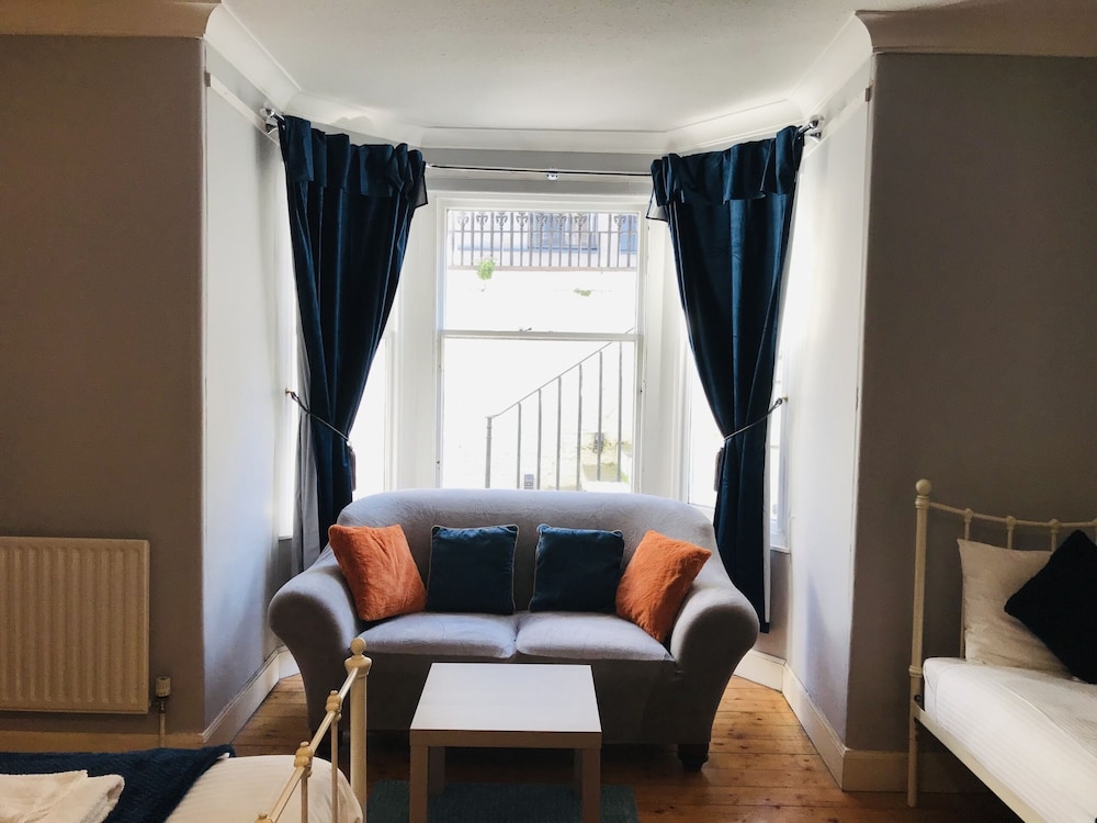 Ardenlee Guest House 45/69