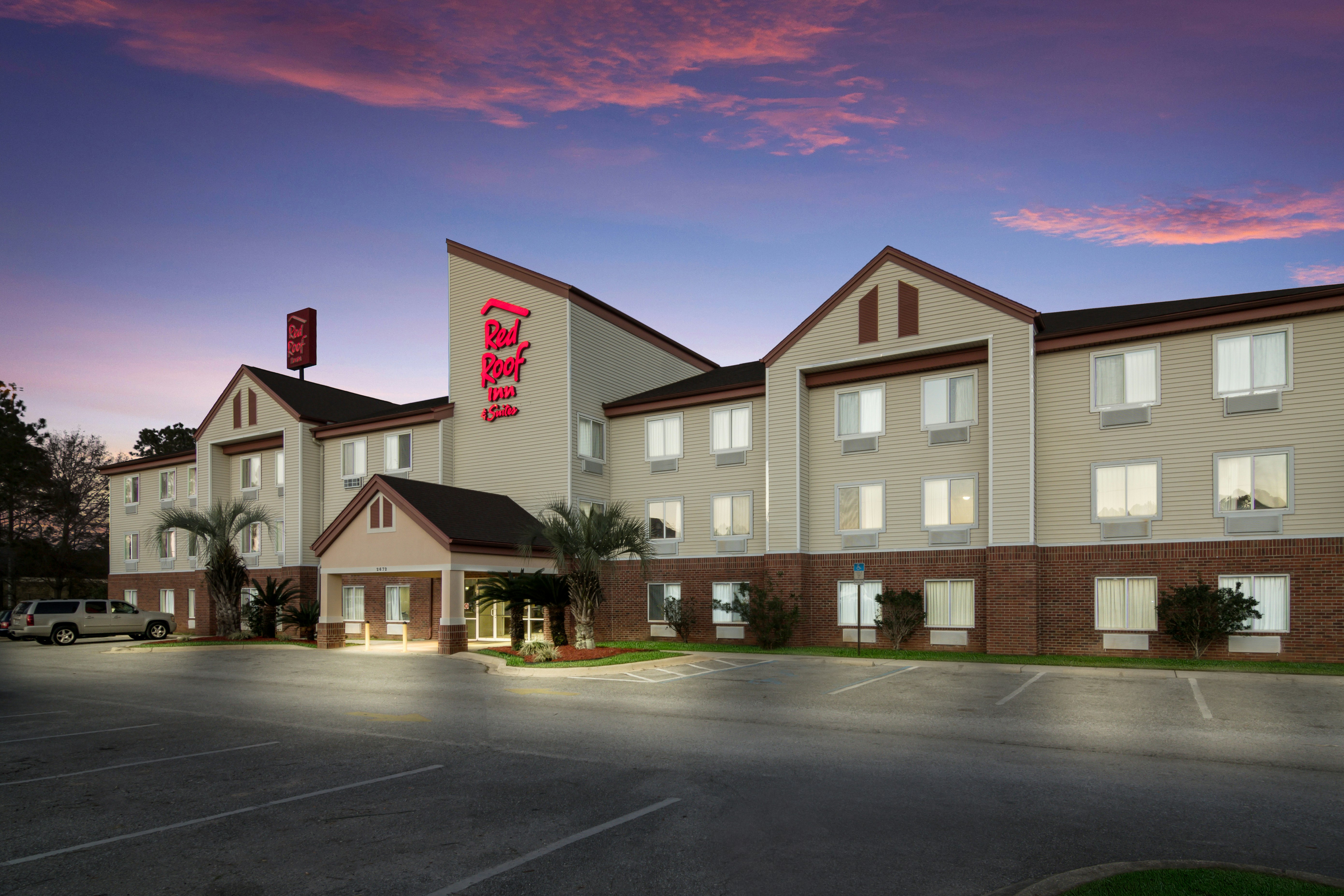 Red Roof Inn & Suites Pensacola East - Milton 2/39