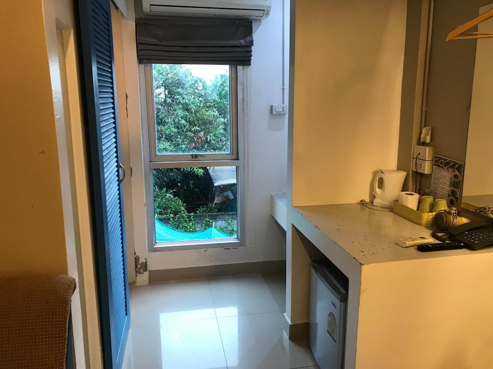L42 Hostel Suvarnabhumi Airport 37/37