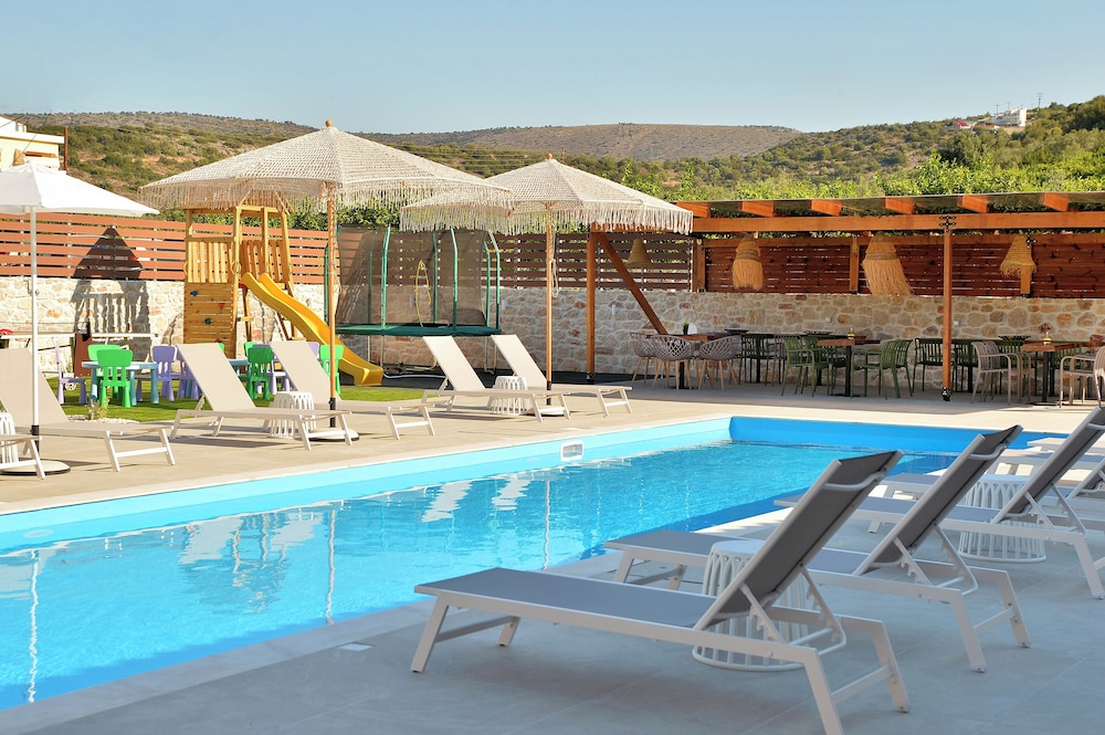ID Holiday Living 45/72