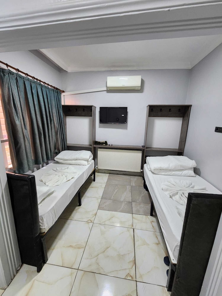 Mevlevi Hotel 15/50