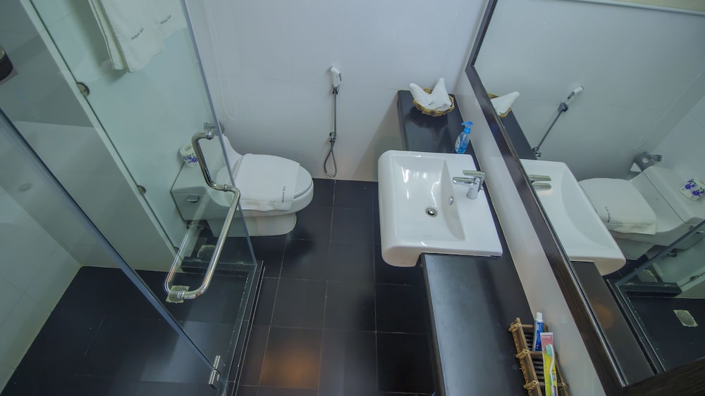 Rafflesia Serviced Apartments 28/29