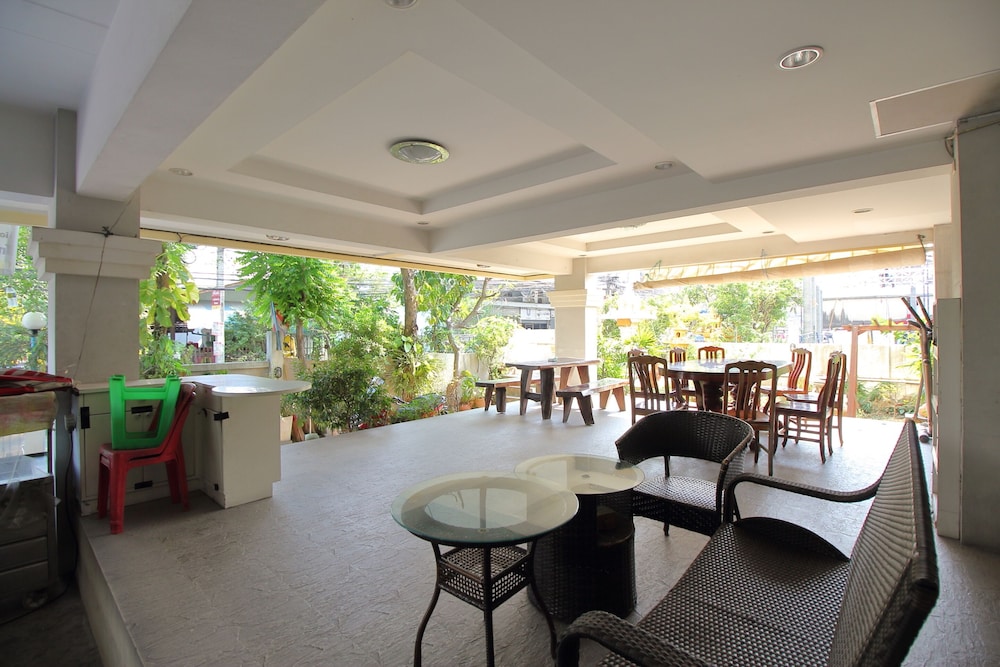 Super OYO 498 Ladawan Villa 15/20