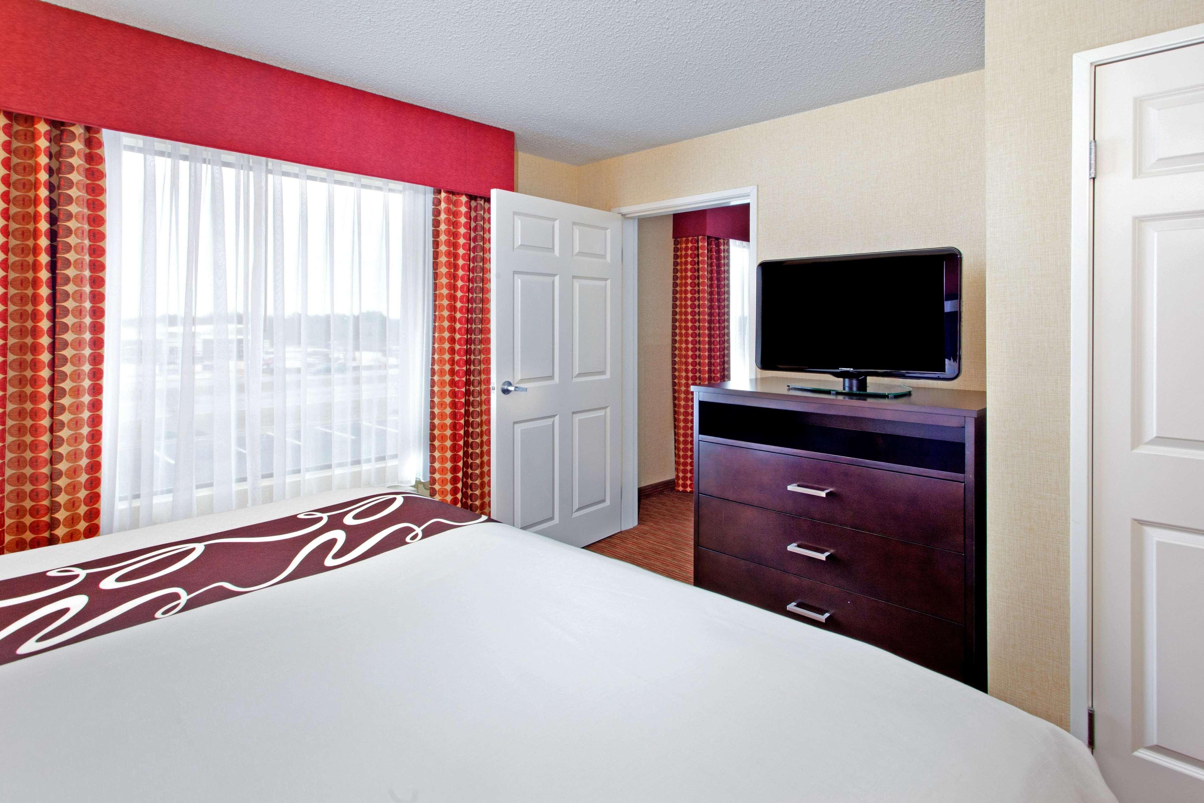 Suite, King Bed