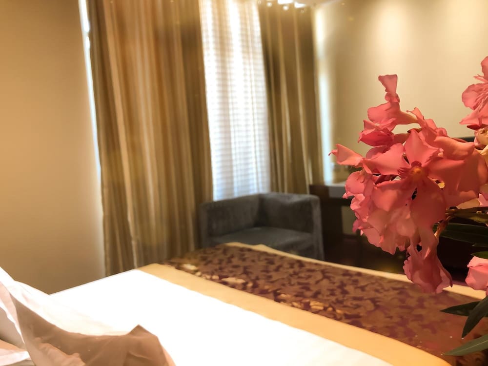 Kompleksi Arifi Hotel 25/50