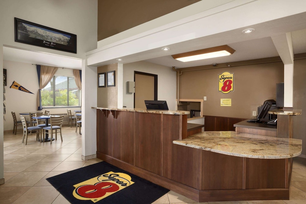 Super 8 By Wyndham Bozeman 5/33