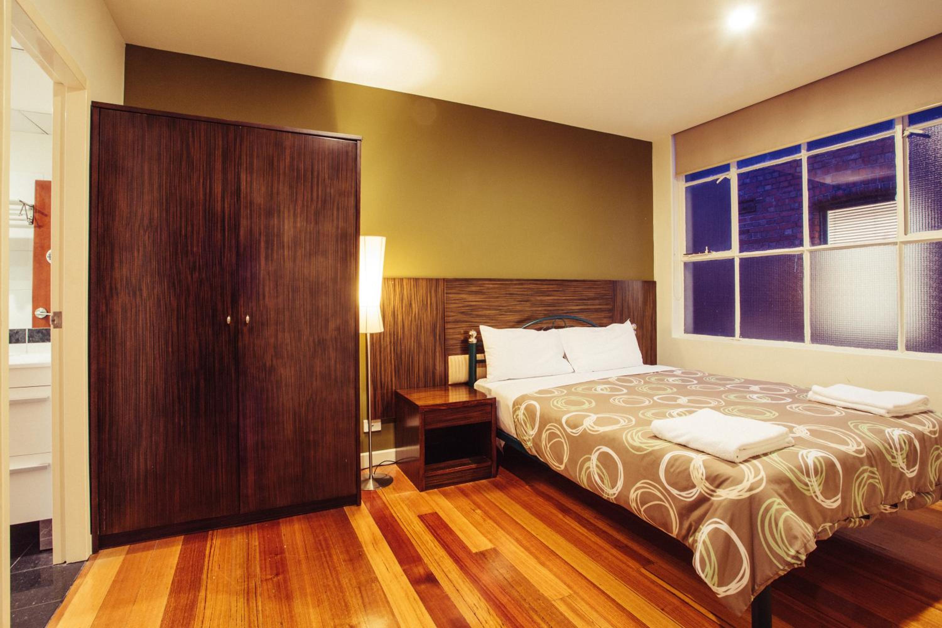 2 Bedrooms, Apartment