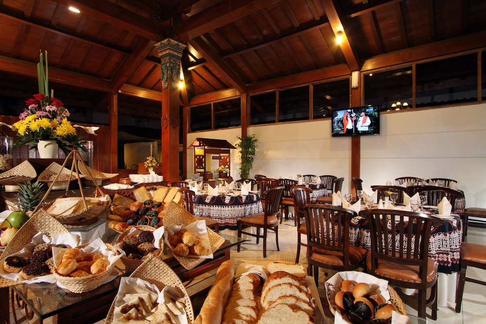 Cakra Kusuma Hotel 38/49