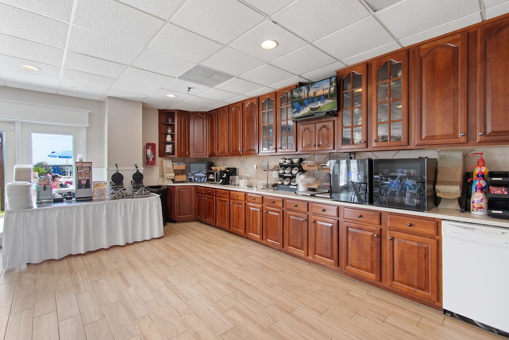 Ocean Isle Inn 4/50