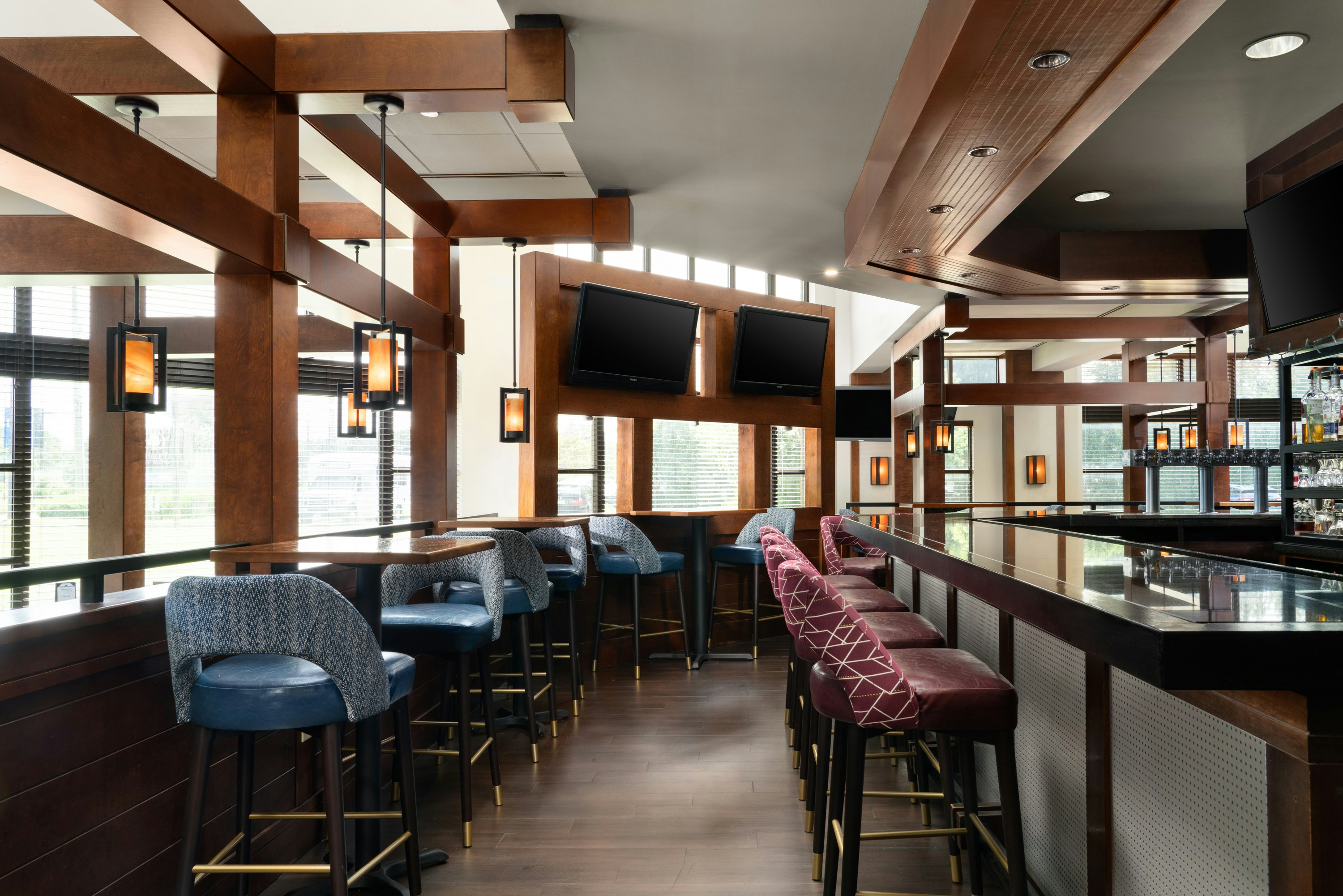 DoubleTree by Hilton Hotel Hartford - Bradley Airport 8/21