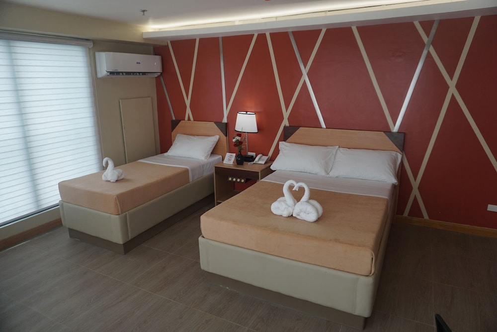 New Dawn Hotel Plus 15/79