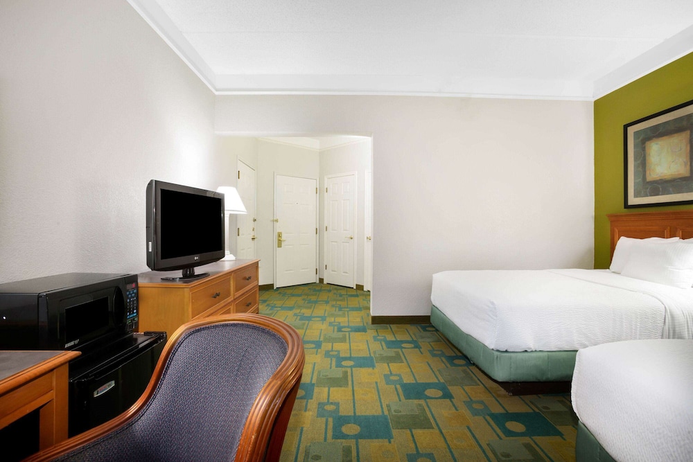 Fairfield by Marriott Inn & Suites Austin West 6/36