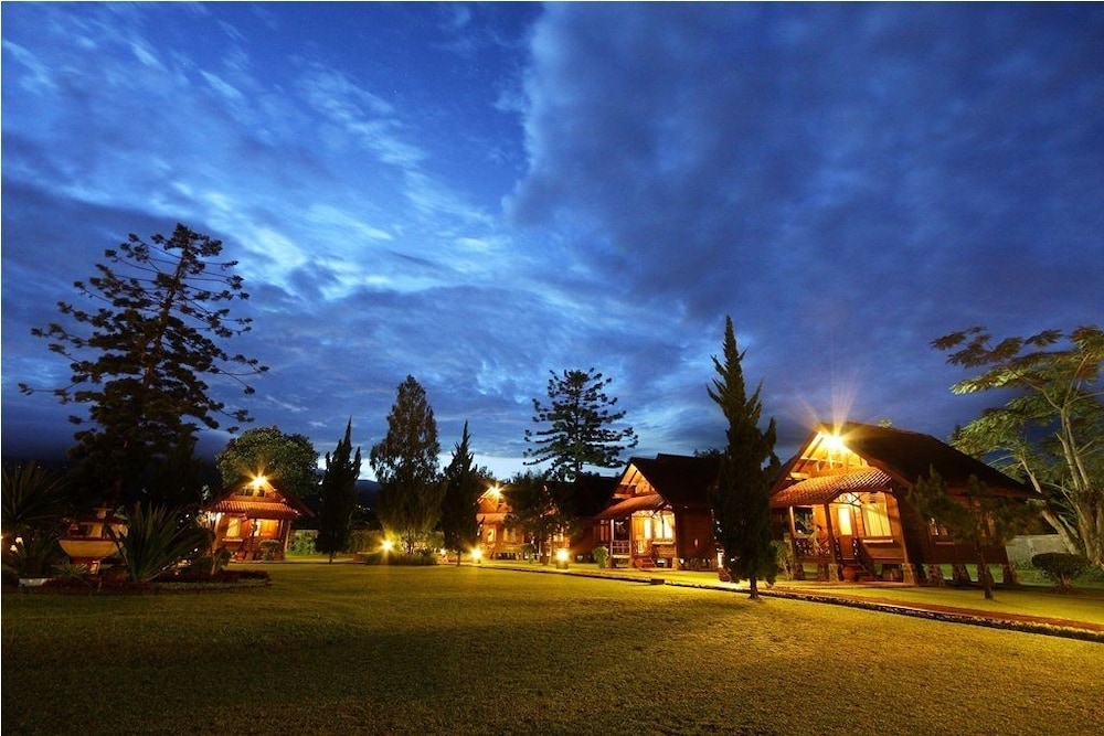 Citra Cikopo Hotel 22/29