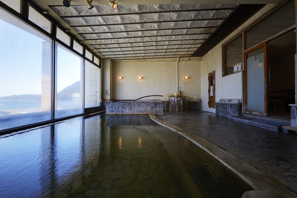 Hotel New Tsuruta 40/71