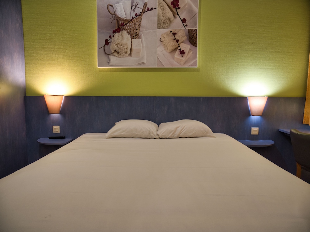 Contact Hotel Le Seino Marin 13/36