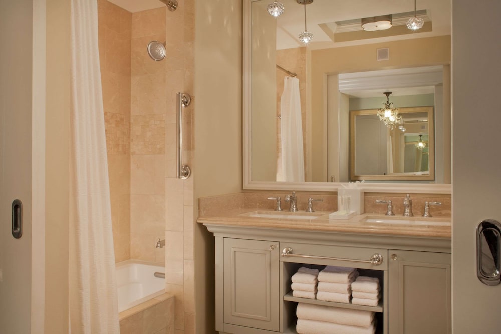 جناح بسرير كينج، Bluegreen Vacations Eilan Hotel and Spa, an Ascend Collection Resort 9/10