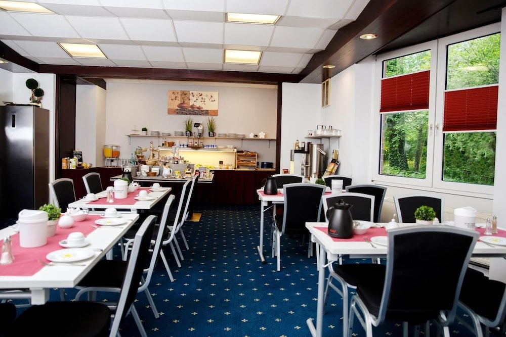 PARKHOTEL PAPENBURG 35/50