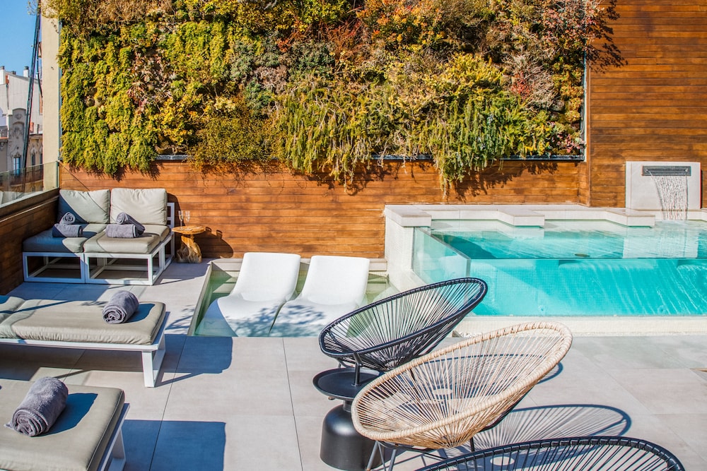 Well And Come Boutique Hotel 68/73