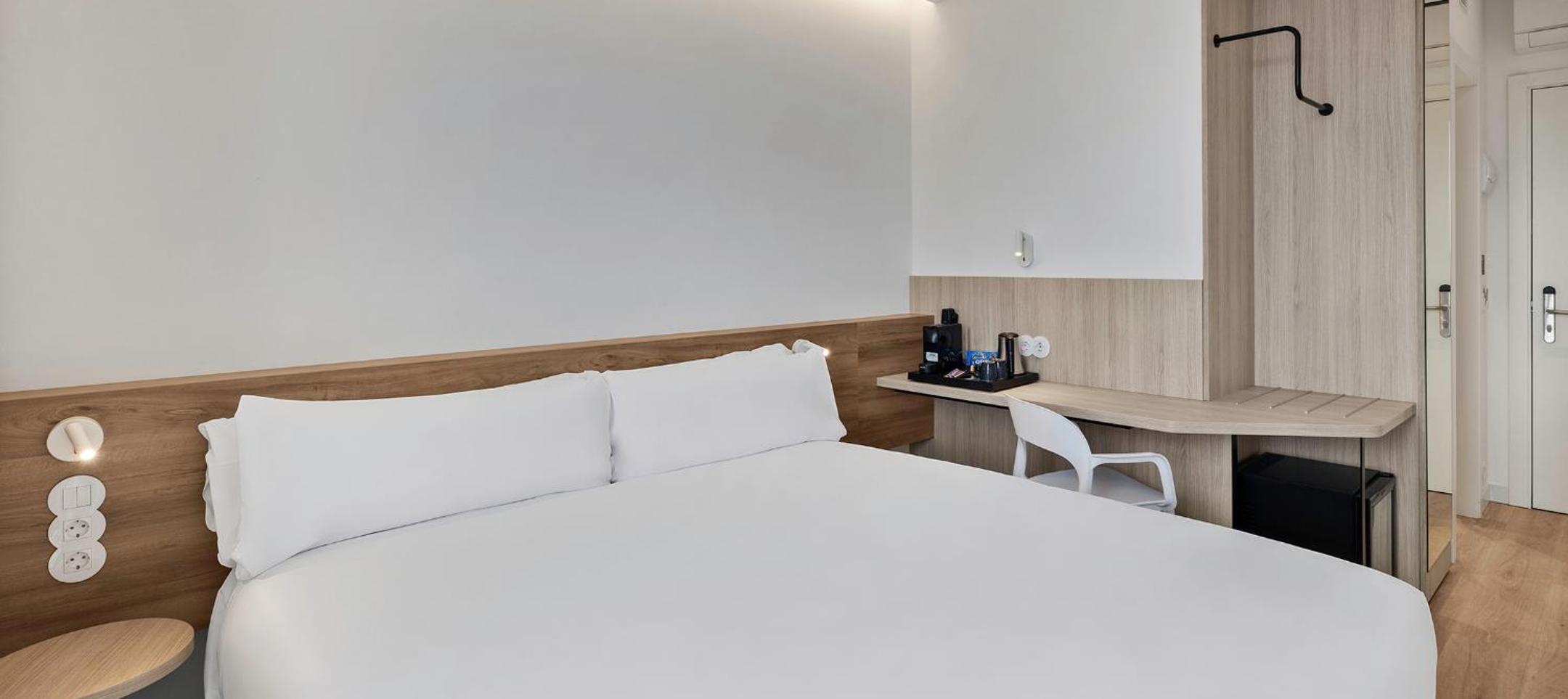 SUPERIOR, DOUBLE BED