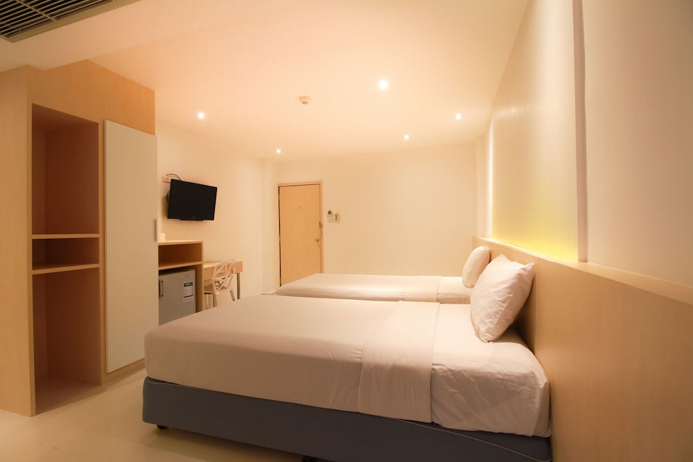 Ten Stars Hotel Pratunam 12/47