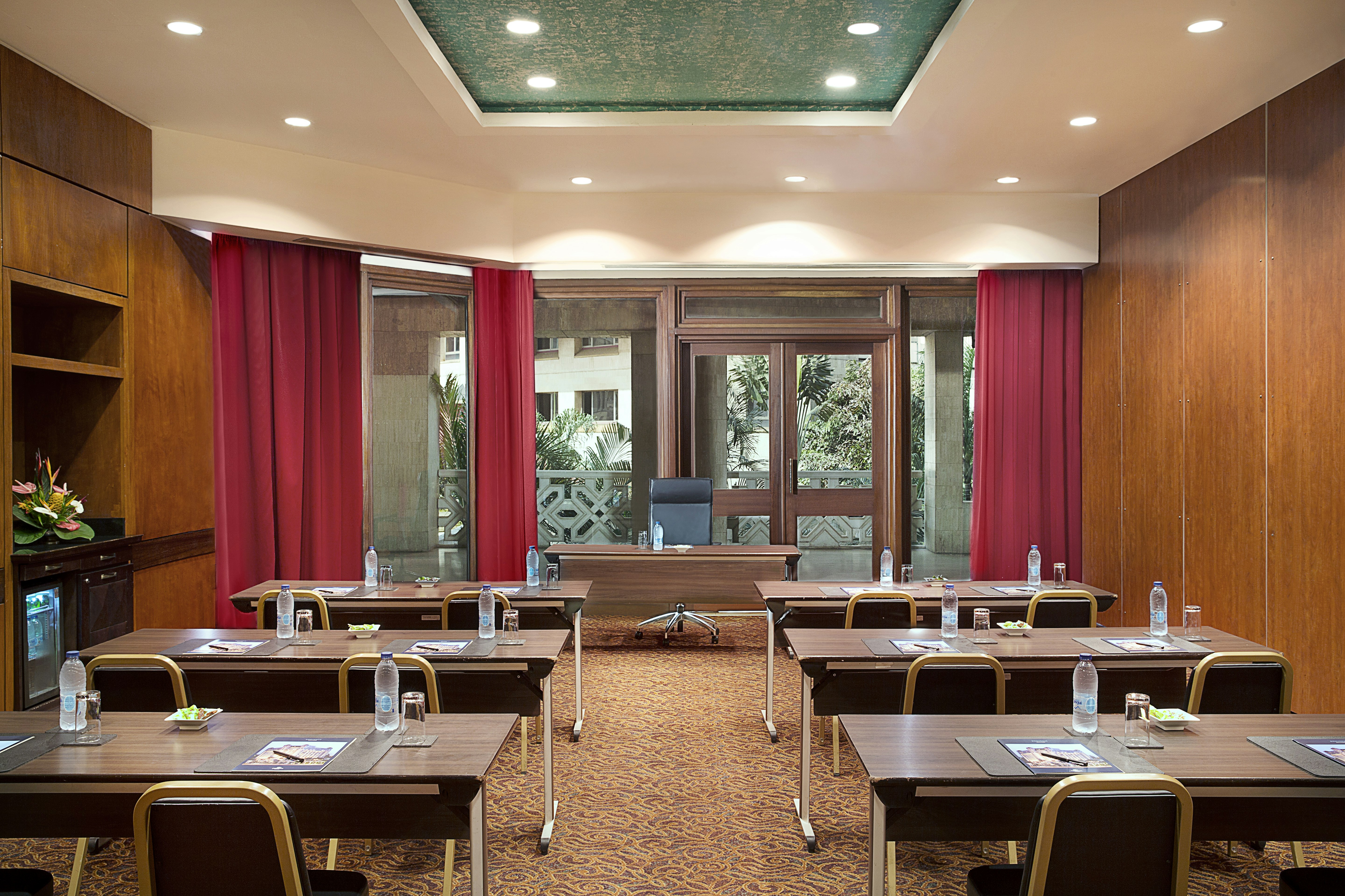 Hilton Yaounde 42/49