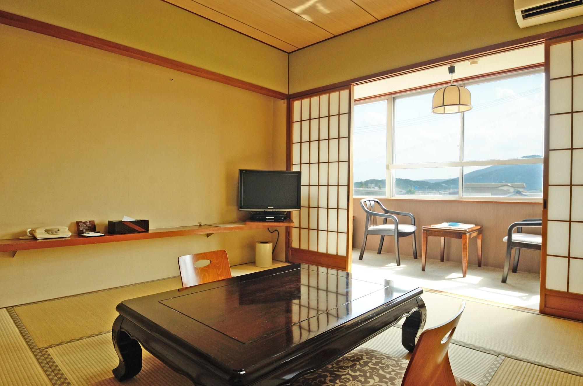 AMAKUSA PRINCE HOTEL 10/15