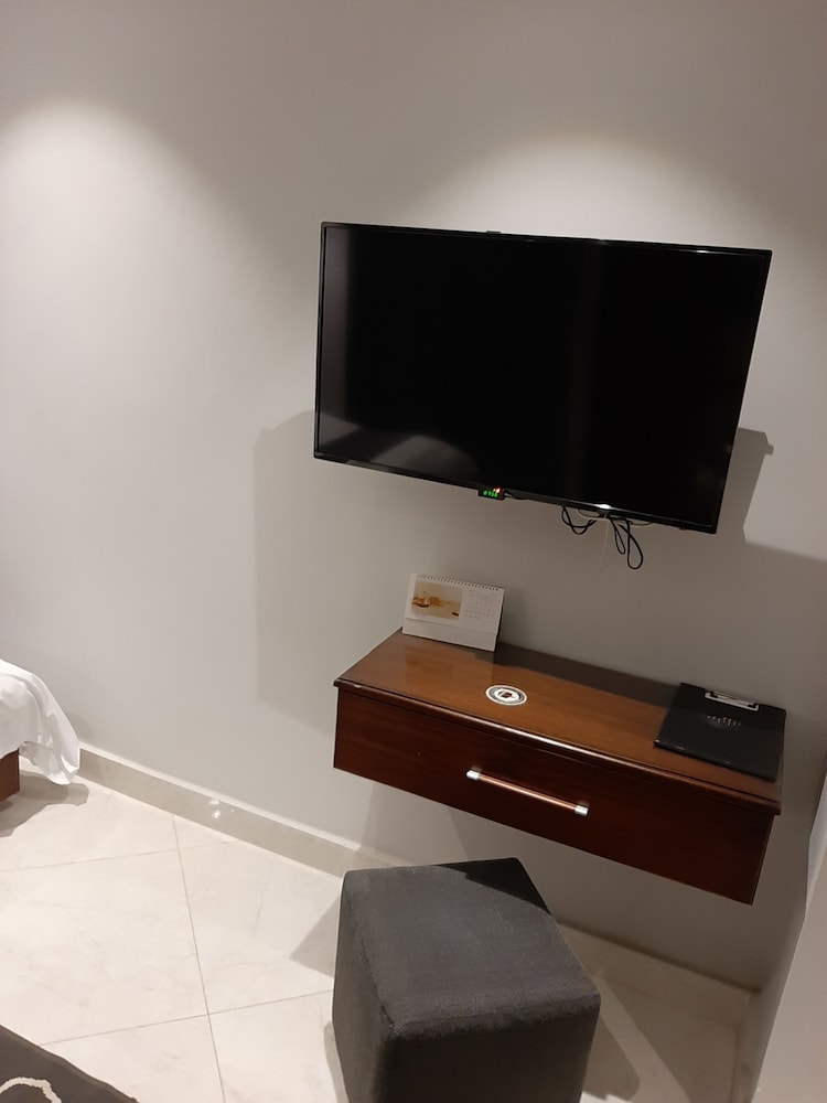 Nakhil Residence 37/45