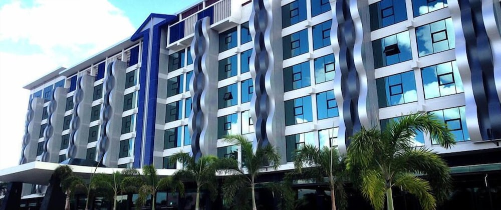 Alvarez Hotel 7/65