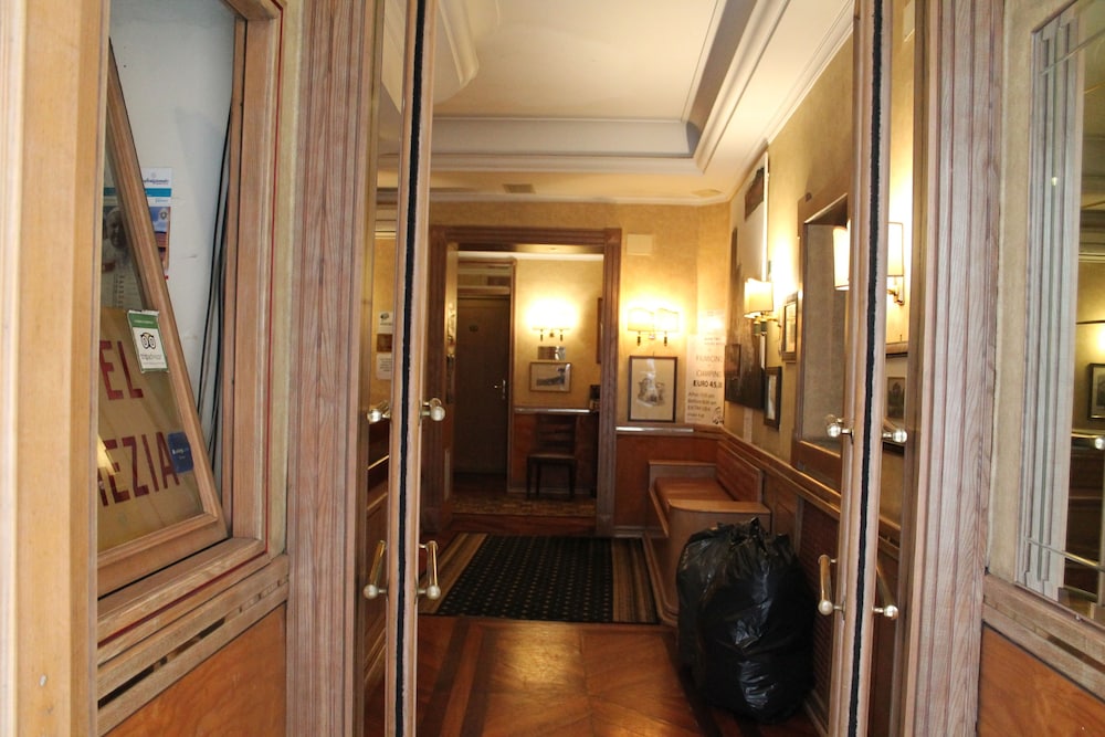 Hotel Pomezia 11/28