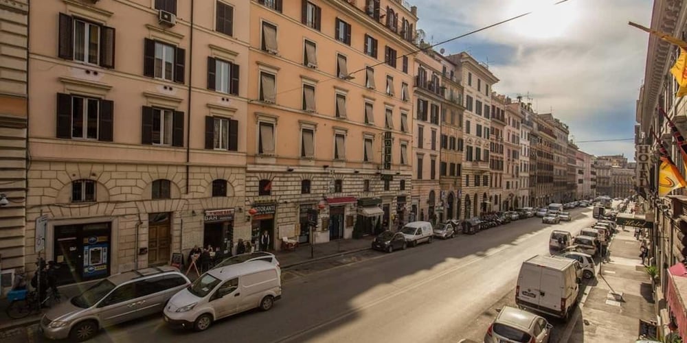 Cavour Colosseum with Balcony 22/29