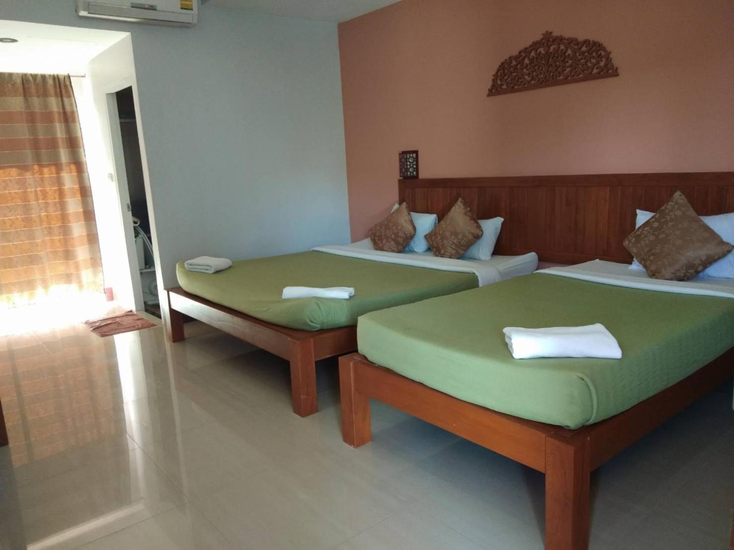 Super, Deluxe, Double Bed
