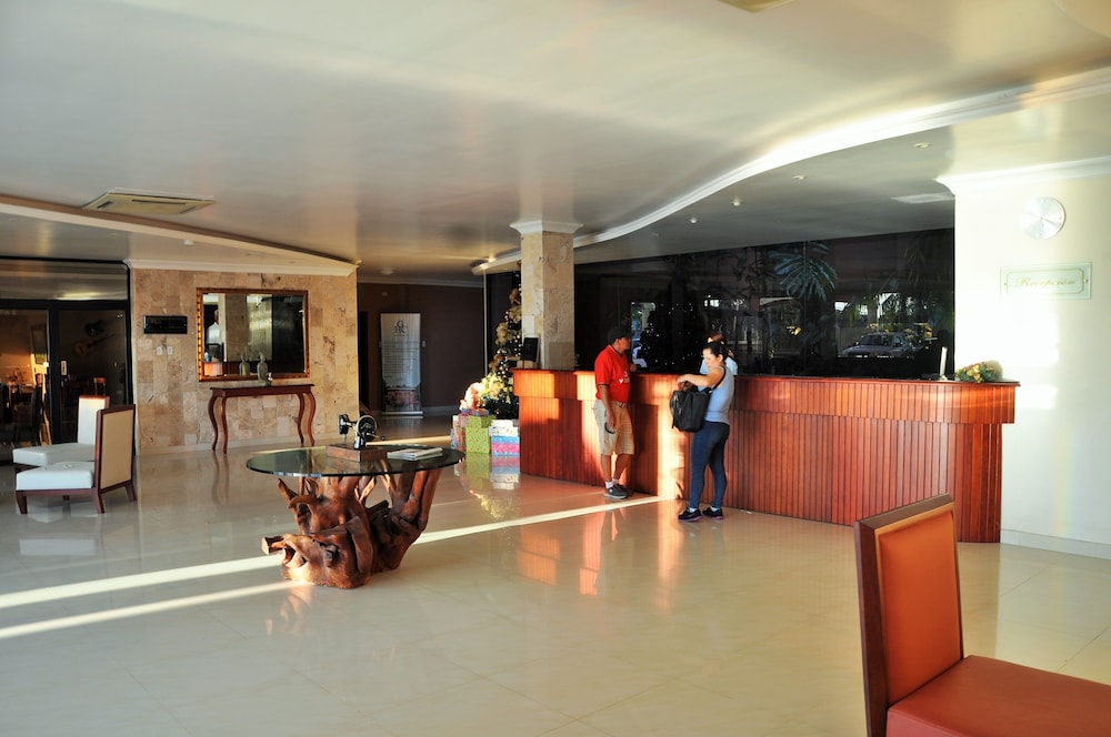 Gran Hotel De Lago El Coca 4/27