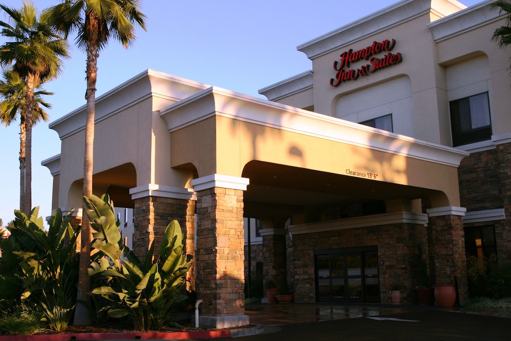 Hampton Inn & Suites Chino Hills in CHINO HILLS - CA