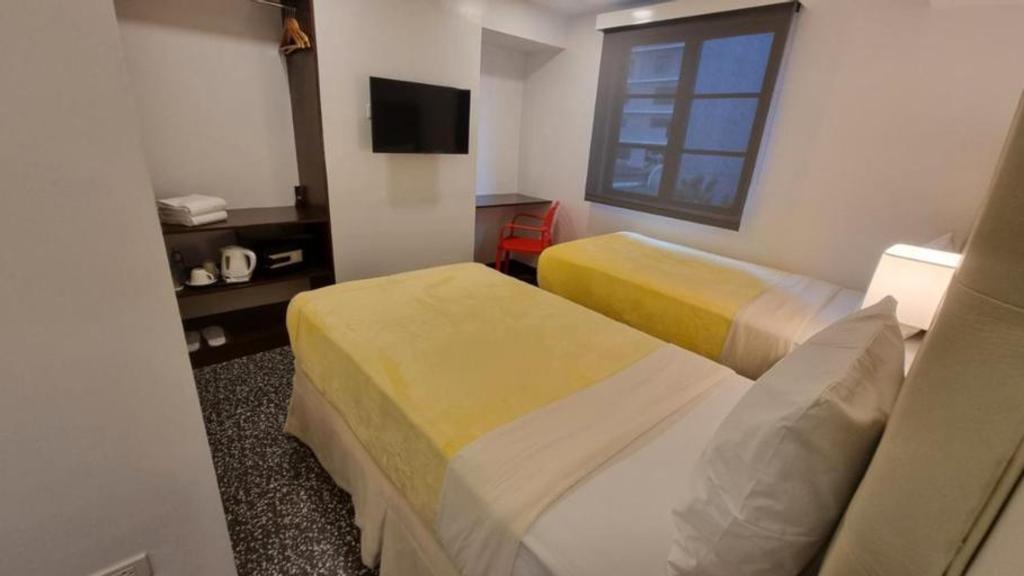 One Cristina Suites 24/49