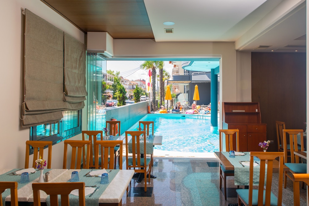 Mediterranean Resort Hotel 36/60