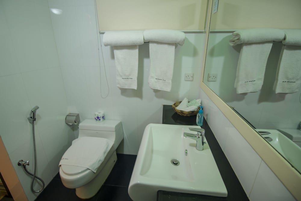 Rafflesia Serviced Apartments 27/29