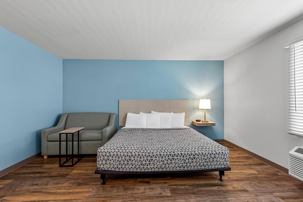 WoodSpring Suites St Peters-OFallon 13/38