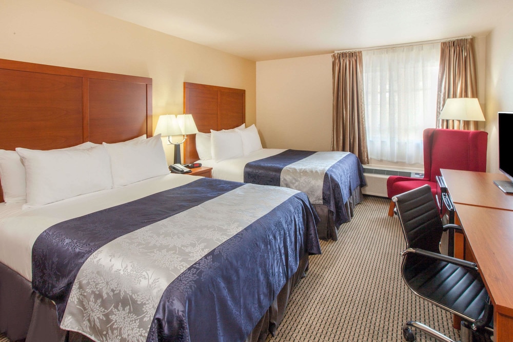 Baymont by Wyndham Grand Forks 15/43