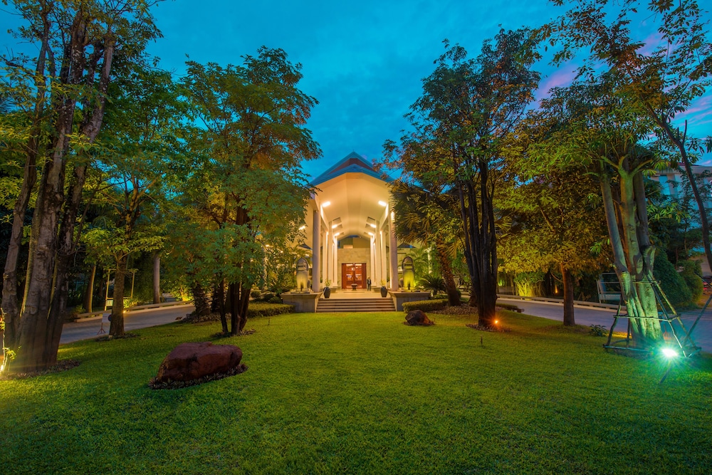The Privilege Floor by Borei Angkor 41/50