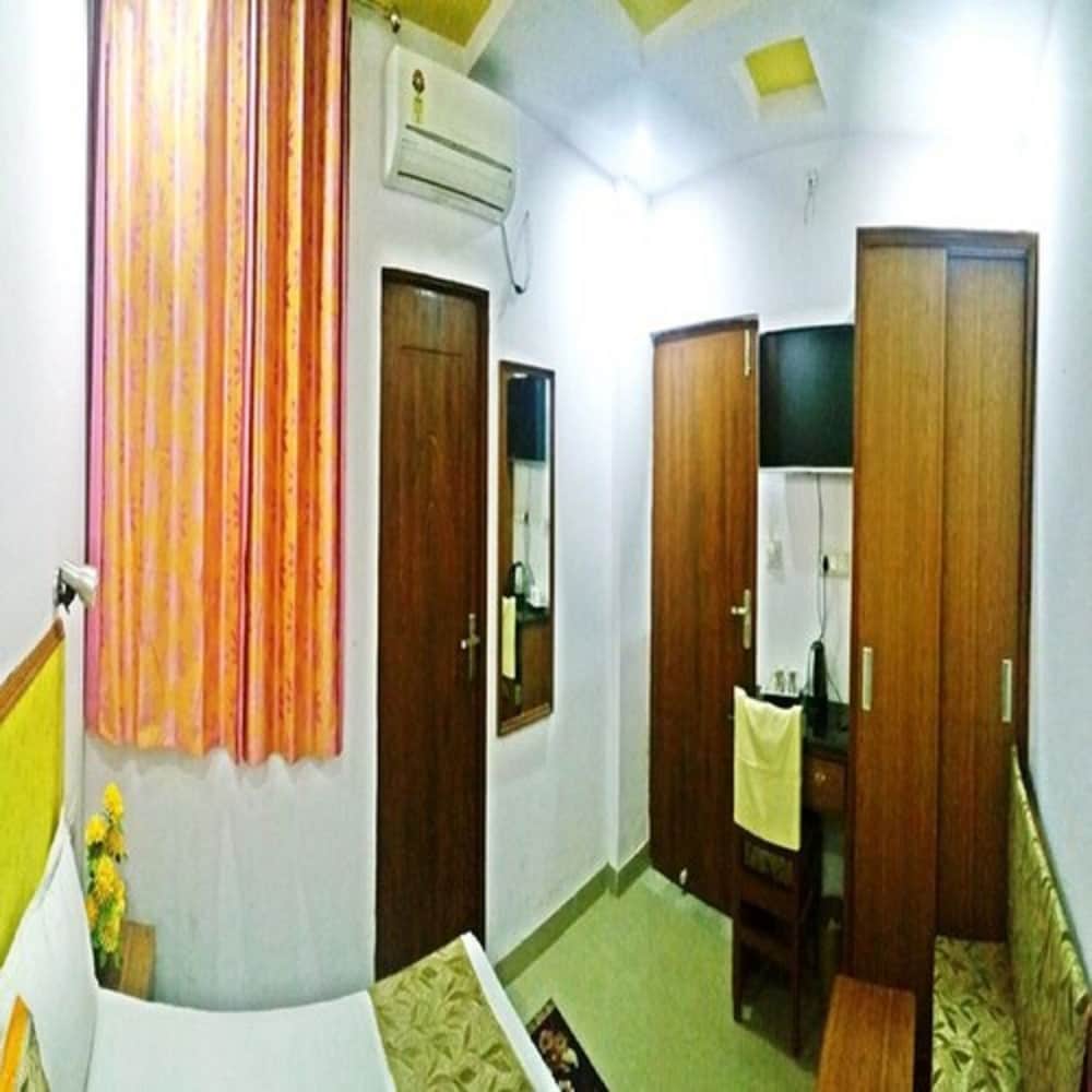 Airport Sky Inn 59/60